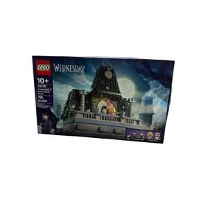LEGO®  Wednesday & Enid's Dorm Room 76781 New Sealed Box Damage